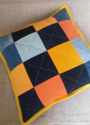 Джинсовая декоративная наволочка, подушка c желтым и оранжевым