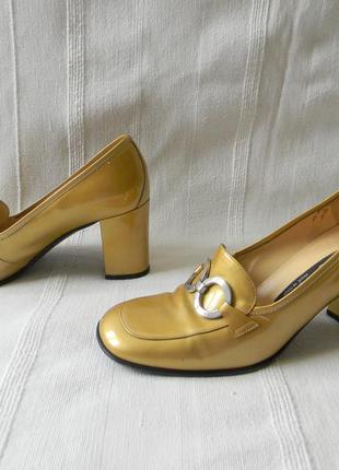 Кожаные туфли лаковые золотистые от sergio rossi р.38 ст.25см ...