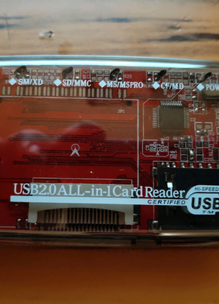 Внешний картридер  USB 2.0, работает с CF, MD,SM,MS,SD,MMC,XD