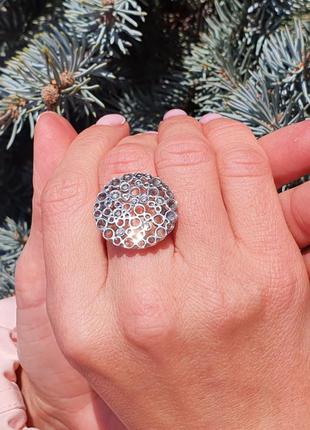 Эксклюзивное кольцо с бриллиантами