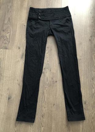 Хлопковые брюки скинни классическин черные размер с-м 40-42