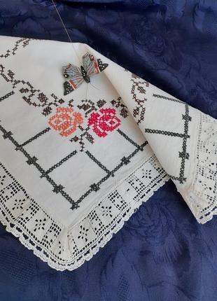Салфетка винтаж украинская ручная вышивка лен с кружевом розы