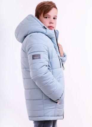 Удлиненная зимняя куртка для мальчика
