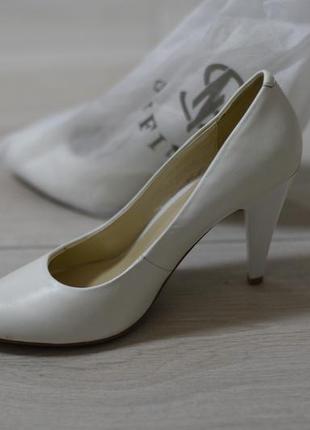 Туфлі білі safina