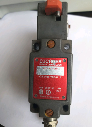 Выключатель безопасности EUCHNER D-7022 модели NZ1VZ-518