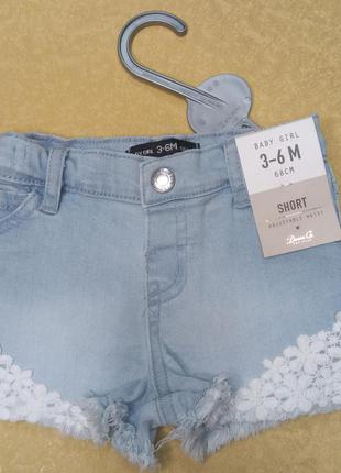 Джинсові шорти для дівчинки тм primark. 3-6 міс.(68 см).