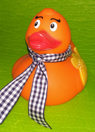 Уточка резиновая Rubber Duckie London