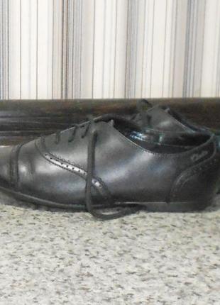 Туфли броги clarks натуральная кожа р. 34 (стелька 22,5 см)