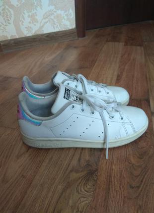 Кроссовки кожаные adidas stan smith р37