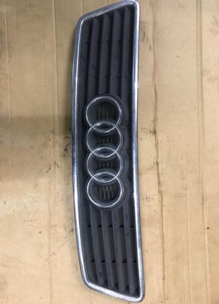 Решетка радиатора Audi A6 C5 4B0853651A