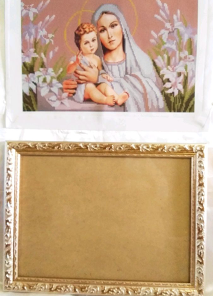 Комплект: Схема для вышивки бисером "Мария в лилиях" и рамка для