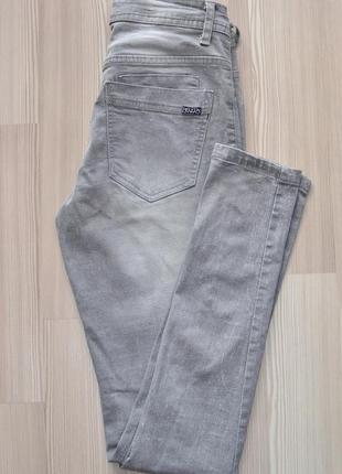 Стильные брендовые женские стрейчевые зауженные джинсы upfashi...