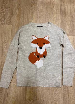Стильный свитер с лисичкой