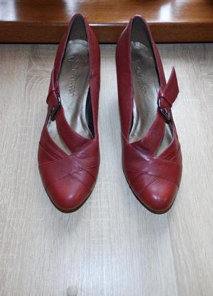 Туфлі clarks softwear ladies red shoes