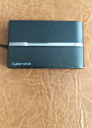 Boxed Sony Cyber-shot DSC-T9 6.0MP Digital Camera - Silver