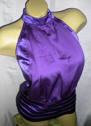 Стильная фиолетовая блузка с открытыми плечами. стрейч-атлас, ...
