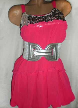 Розовое коктейльное платье с пайетками, яркое, мини. s