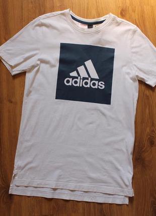 Унисекс футболка с большим лого adidas essentials рост 164