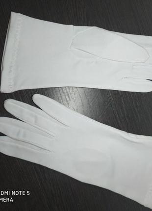 Перчатки "венеция" белые размер 7,0 на мужскую руку.