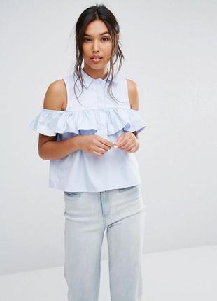 Нереально красивая и стильная брендовая блузка с рюшами.