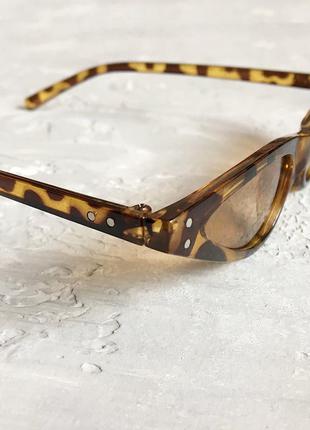 Ретро окуляри в стилі sci-fi з глянцевою леопардовою оправою