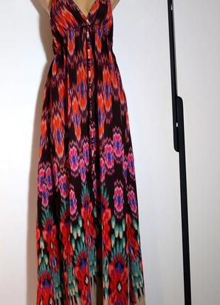 Стильный длинный сарафан платье