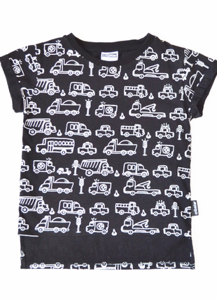 Черная футболка cribstar с машинками на мальчика 4-5 лет