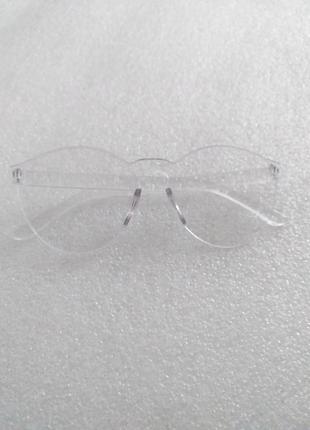 Прозрачные имиджевые очки
