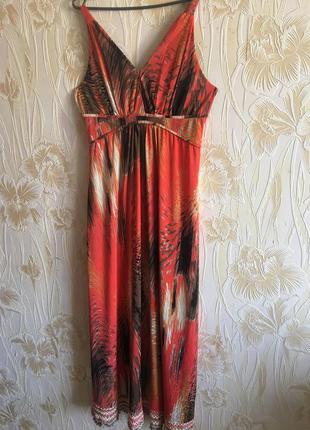 Красивое летнее платье сарафан