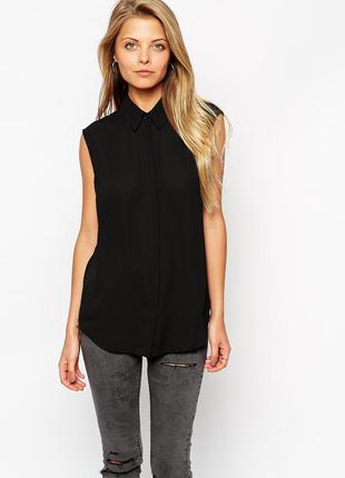 Легкая чёрная блуза рубашка без рукавов с карманом на груди