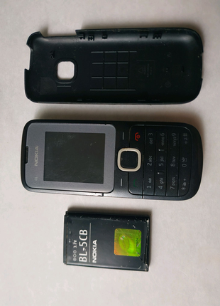 Nokia C1-01 в хорошем робочем состоянии.