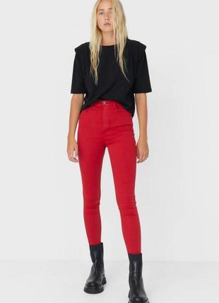 Красные стрейчевые скинни брюки джинсы высокая посадка