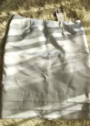 Новая белая атласная юбка размер 48-50