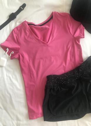 Розовая спортивная футболка от crivit 36/38 размер