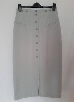 Длинная юбка бледно-серая в мелкую полоску (размер 40-42)