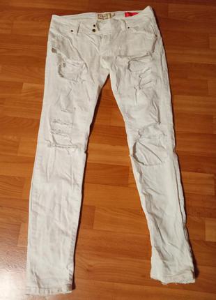 Рвані джинси жіночі білі
