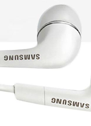 Наушники проводные Samsung EHS64, со встроенным микрофоном.