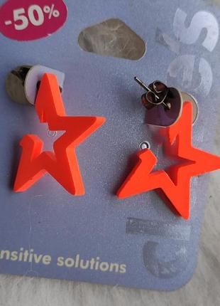 Оранжевые яркие неоновые обьемные серьги звезды цветныезвездоч...