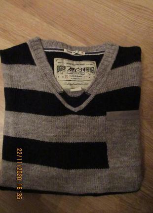 Шерстяной свитер(италия)
