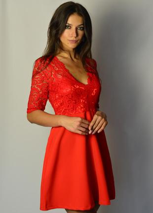 Чудесное красное платье мини кружевное открытая спина рукава ю...