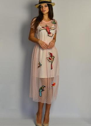 Стильное эксклюзивное платье миди с нашивками в виде птиц