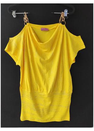 Женская блуза туника свободного кроя с открытыми плечами желто...