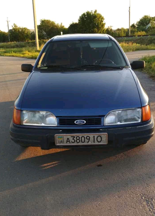 Автомобиль Ford