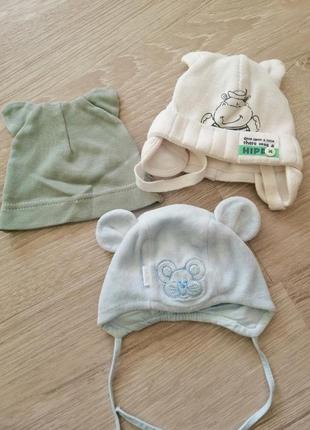 Комплект шапочок для новонароджених