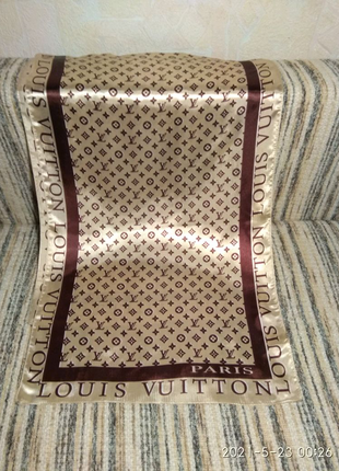 Louis Vuitton шелковый шарф