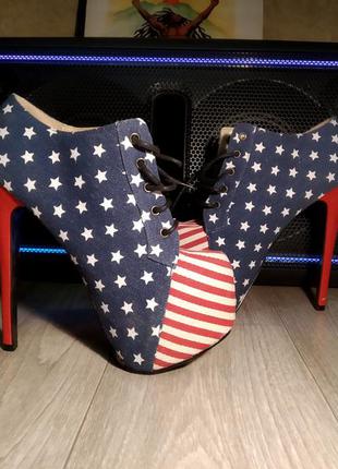Туфлі закритого типу в американському стилі ботильоны