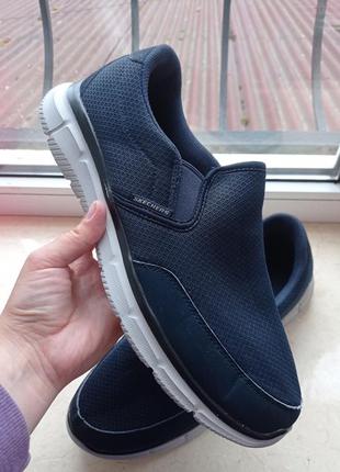 Оригінальні кросівки skechers