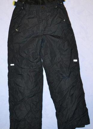 Зимние штаны, лыжные штаны рост 146 см.