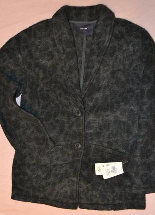 Теплый школьный пиджак, шерсть рост 146-152 см