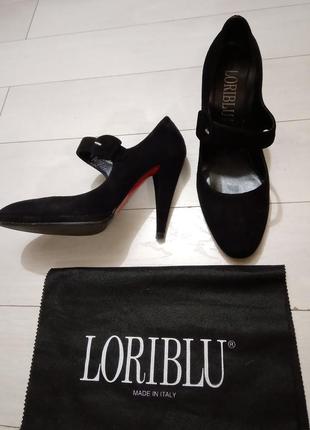 Роскошные замшевые туфли статусного итальянского бренда loriblu